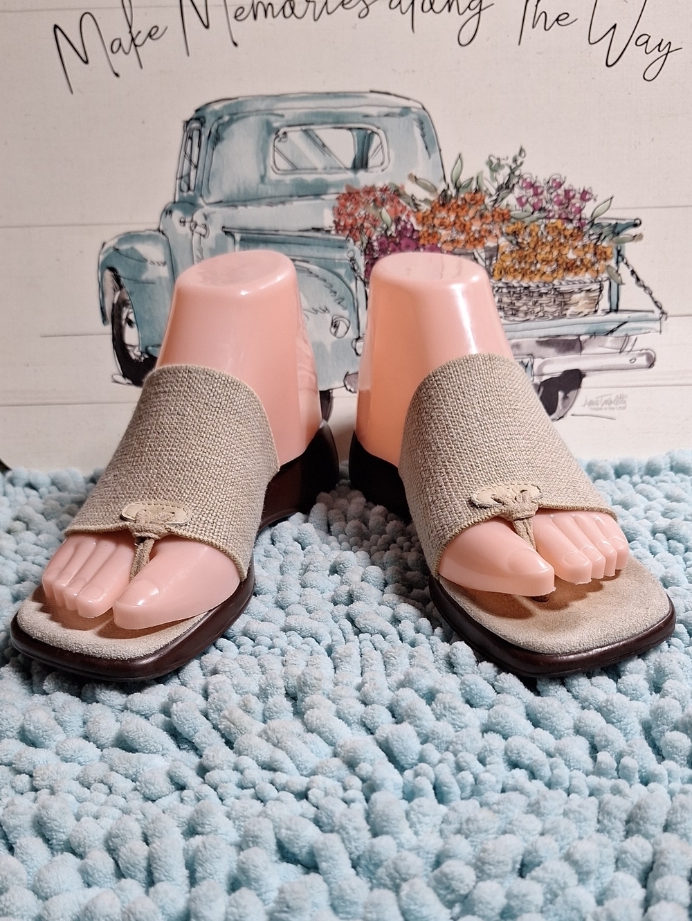 CHARLESTON SHOE CO. Beige/Tan Slide Sandals with Toe Loop